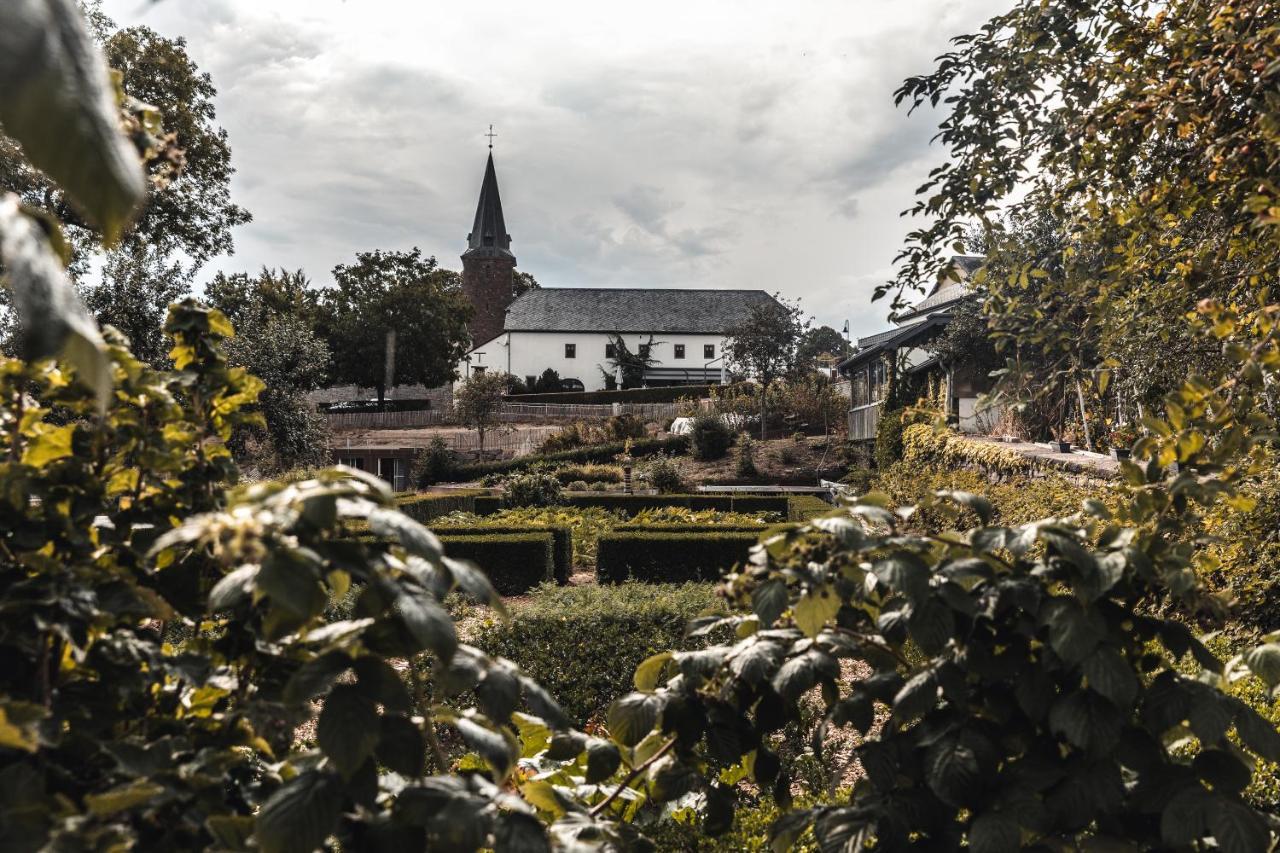 Отель Robbesscheier Munshausen Экстерьер фото